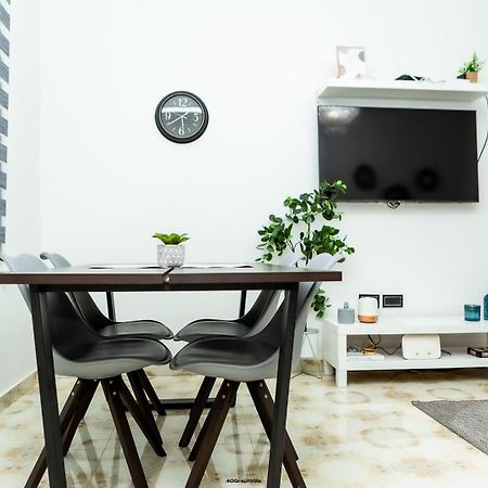 Stylish East Legon Apartment - Ac, Wi-Fi, Netflix Accra Bagian luar foto
